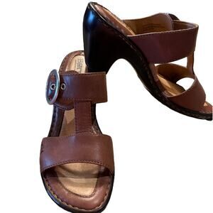 Born Brown Leather Sandals with Double Straps and Buckles Size 7